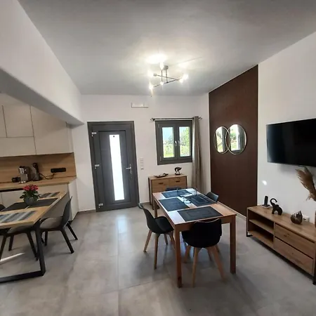 Velania House 2 *