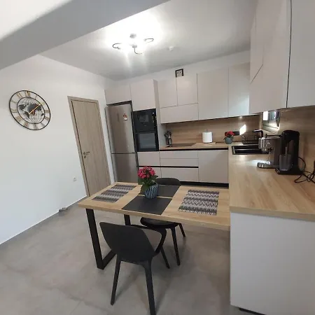 Velania House 2 Apartment *