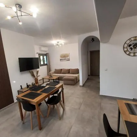 Apartment Velania House 2 *