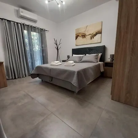 Velania House 2 Apartment *